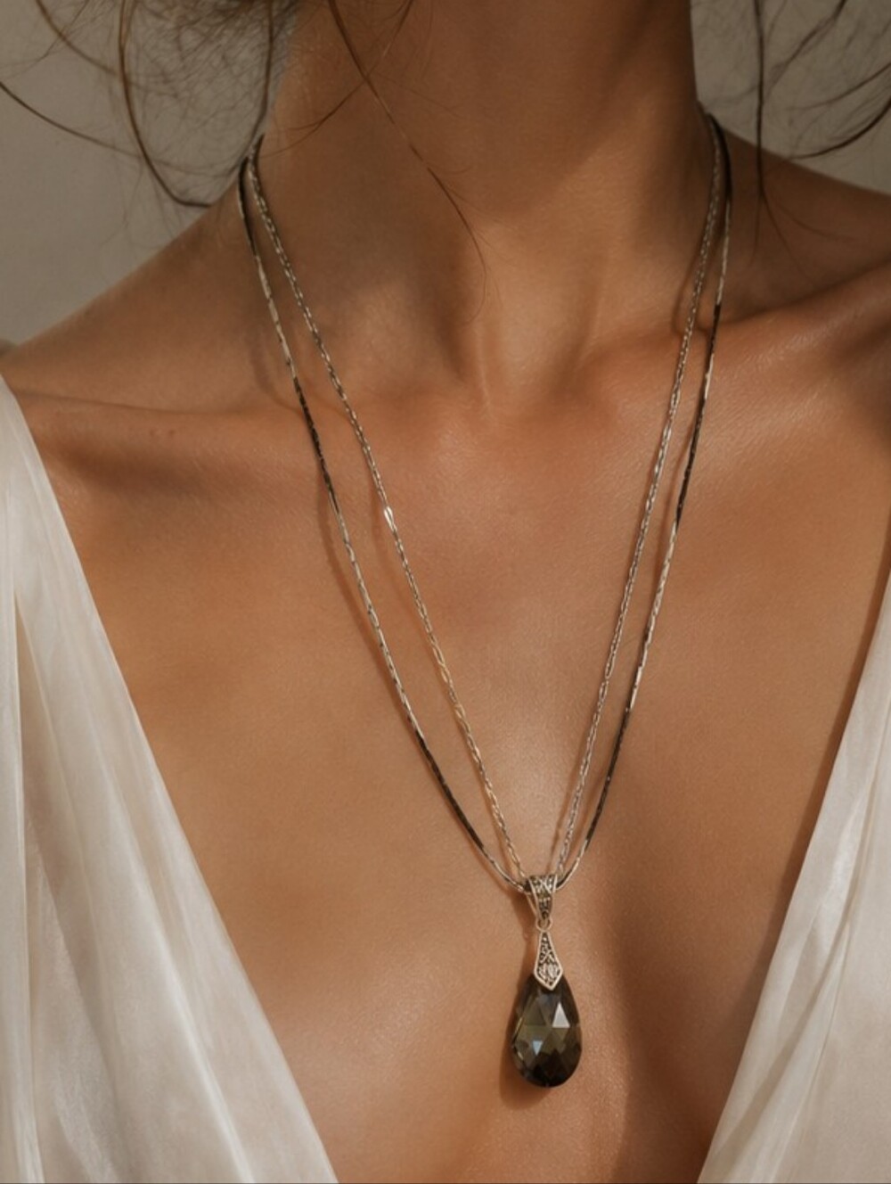 ✨ Caroline Néron  Smoky Crystal Pendant Necklace ✨